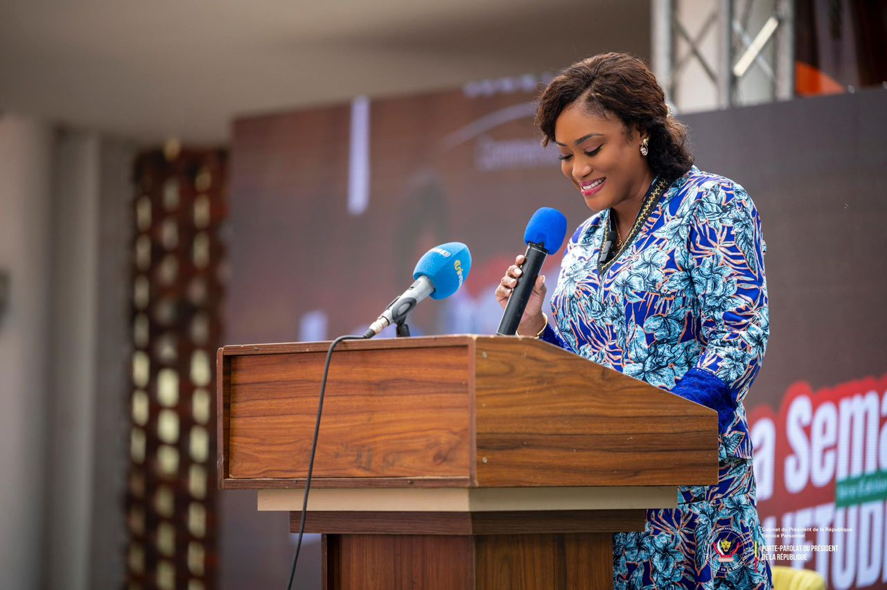 RDC : Tina Salama, marraine de la 1ère Semaine de l’Étudiant, salue la vision du Chef de l’État pour une jeunesse entreprenante