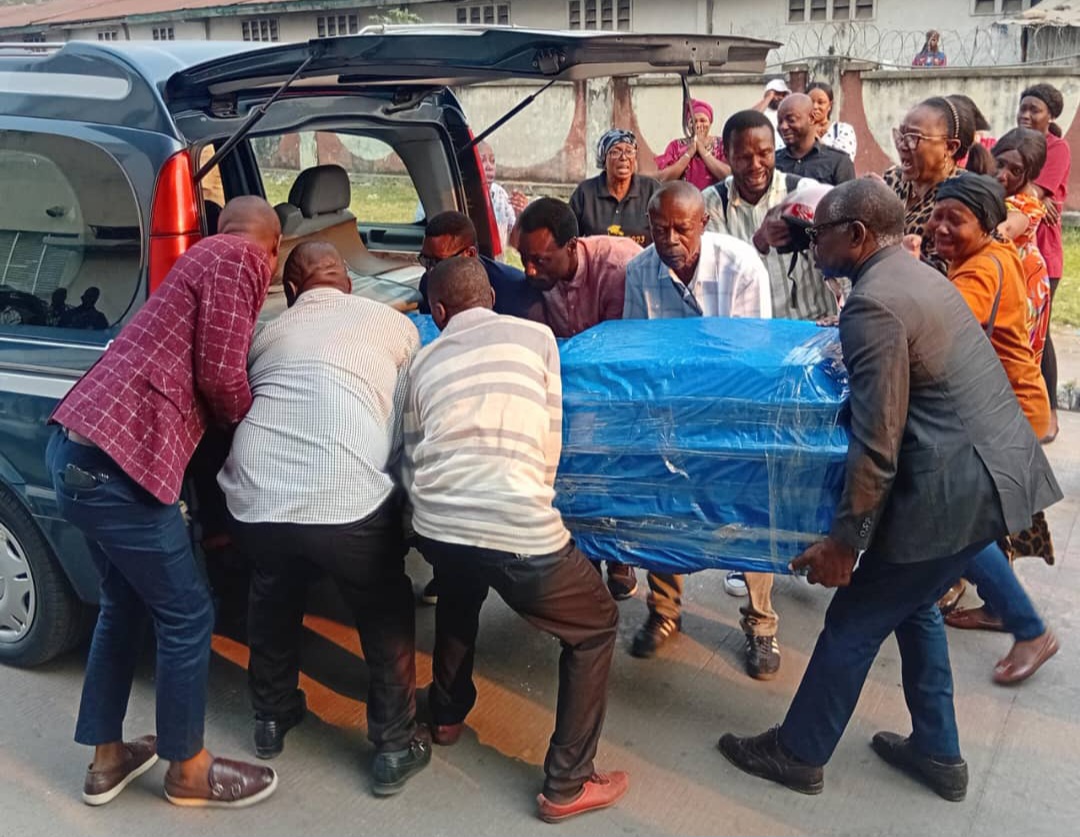 RDC : Rappatriement à Kinshasa de la dépouille mortelle d’Héritier Kabwiku, cadre du Fonds Forestier National victime d’une fusillade en Ituri