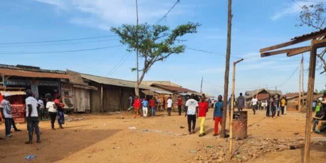 Ituri – insécurité à Mambasa : Un acheteur de cacao dépouillé par des hommes armés, la société civile sonne l’alarme