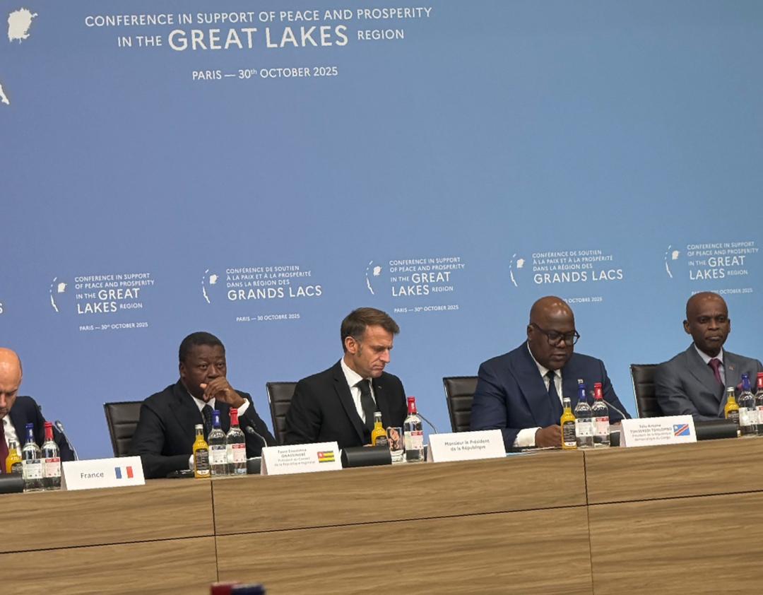 RDC : À Paris, Félix Tshisekedi accuse le Rwanda et le M23 d’une “tragédie prolongée” et implore l’aide humanitaire