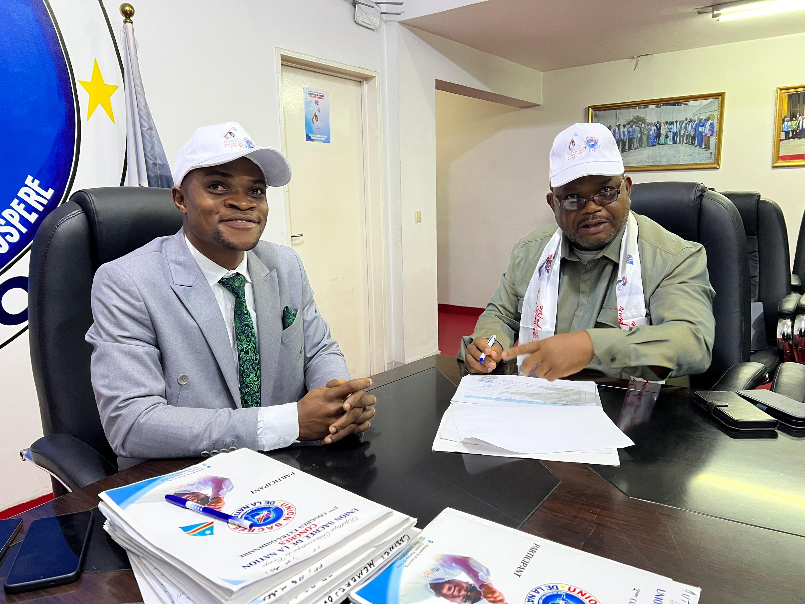 RDC : Le député national Jefferson Abdallah réaffirme sa loyauté à Félix Tshisekedi en signant la charte de l’Union sacrée