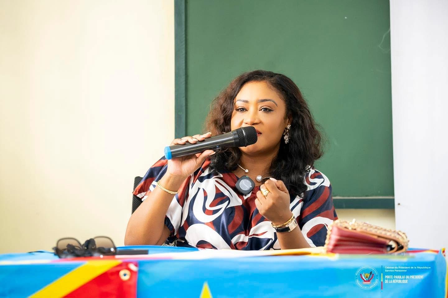 RDC-Rwanda : La main tendue de Tshisekedi à Kagame, une “recherche de la paix”, Tina Salama