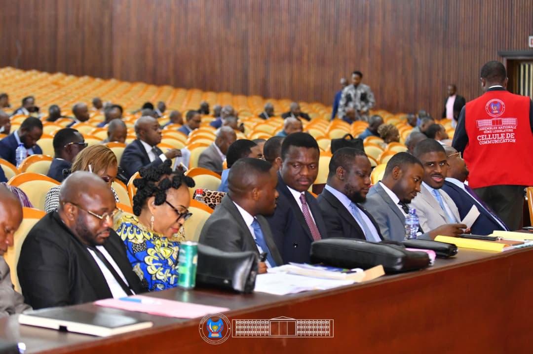 RDC : Les députés nationaux votent la loi sur les marchés boursiers