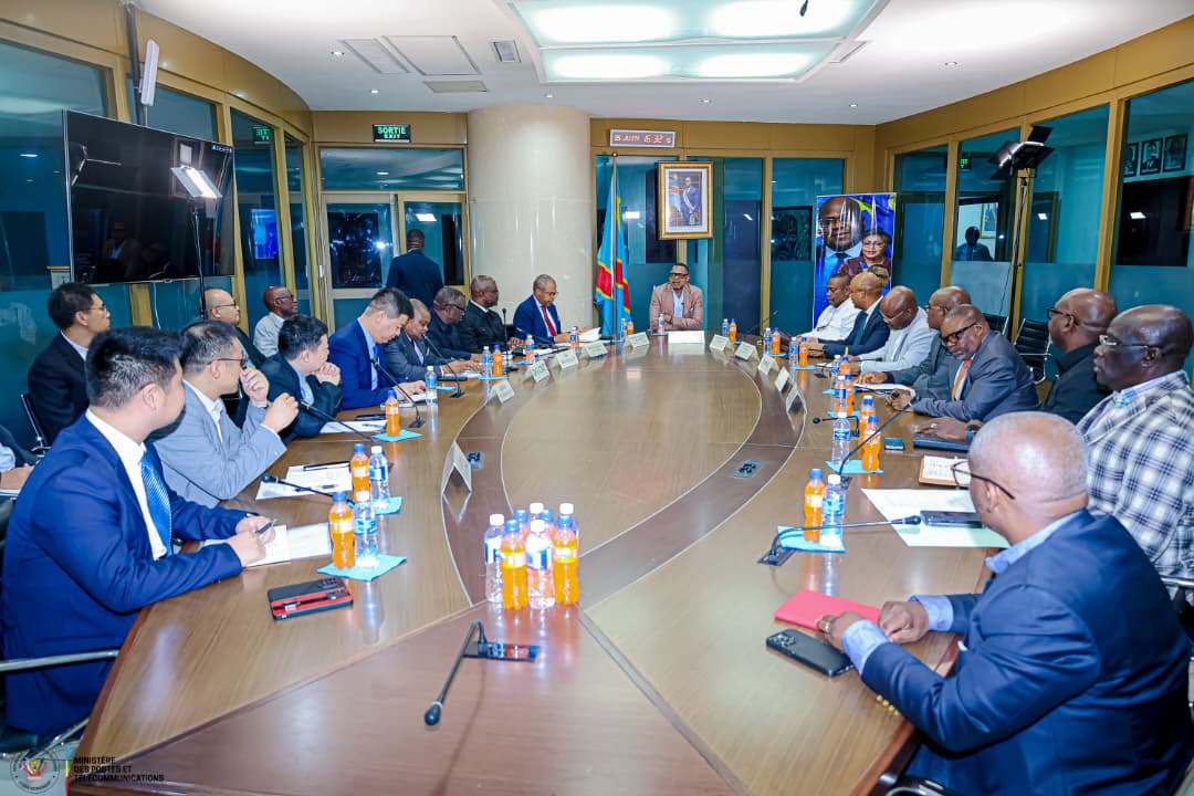 RDC : le gouvernement congolais accélère son projet de satellite souverain avec l’appui d’experts chinois