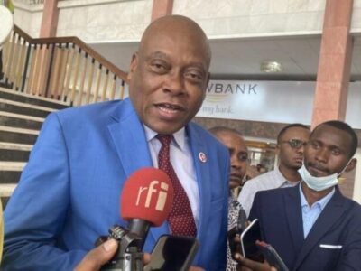 RDC : Plainte contre Félix Tshisekedi, Steve Mbikayi menace l’opposition de « poursuites et condamnations »