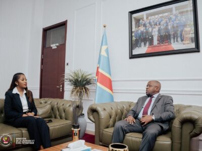 RDC : le gouvernement prépare le déploiement national de la Carte Avantage Jeune