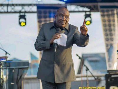 RDC : le CSAC suspend le prophète Jules Mulindwa de tous les médias pour 60 jours
