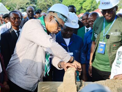 Kongo-Central : José Mpanda lance les travaux d’infrastructure de la connectivité internet à Nkamba