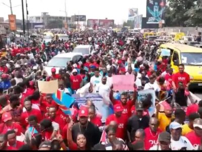 RDC : Grâce Kutino mobilise des jeunes à Kinshasa en soutien à la révision de la Constitution