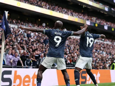 Football : Yoane Wissa célèbre son but face à Tottenham par le « Fimbu » et rend hommage à la RDC
