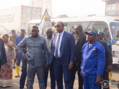 Service national : David Mukeba et Jean Serge Poba en visite d’inspection sur le terrain au rond-point Ngaba